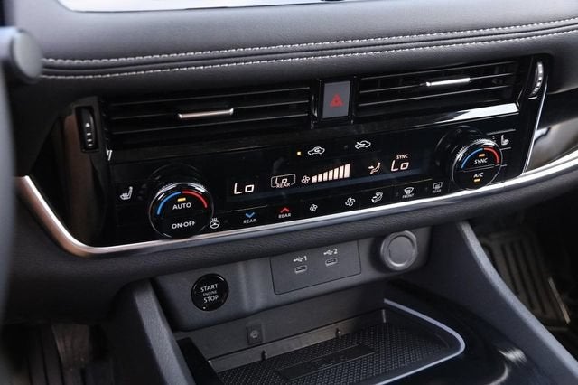 2025 Nissan Rogue SL