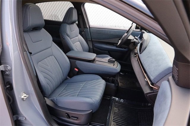 2025 Nissan ARIYA PLATINUM+