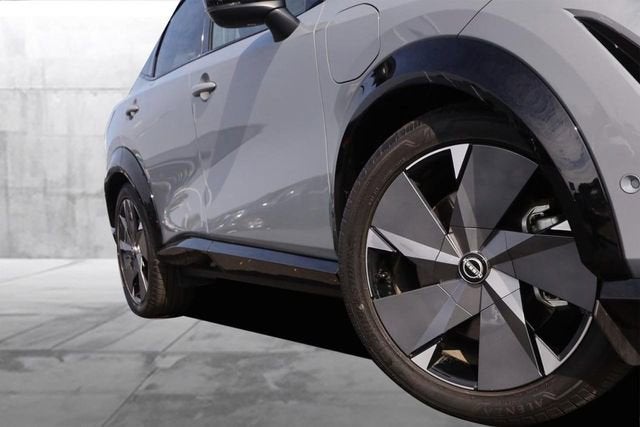 2025 Nissan ARIYA PLATINUM+