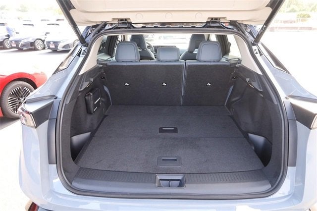 2025 Nissan ARIYA PLATINUM+