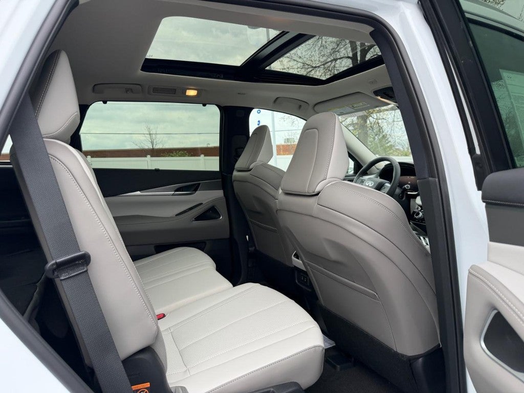 2026 INFINITI QX60 LUXE AWD