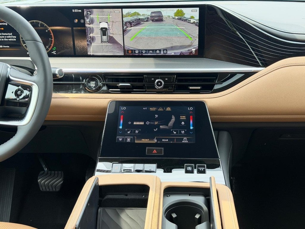 2027 INFINITI QX80 LUXE AWD