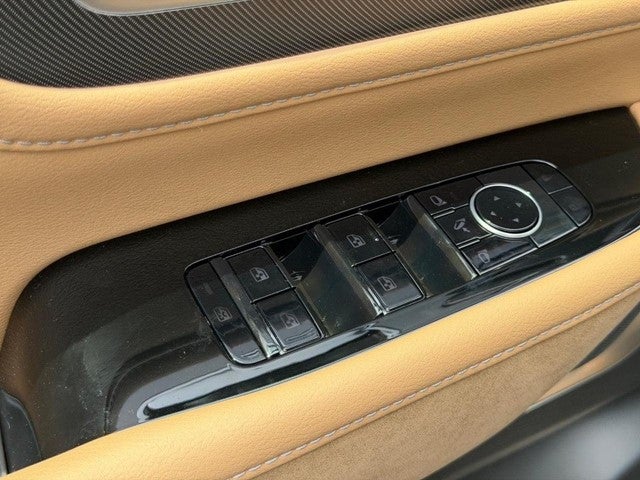 2027 INFINITI QX80 LUXE AWD