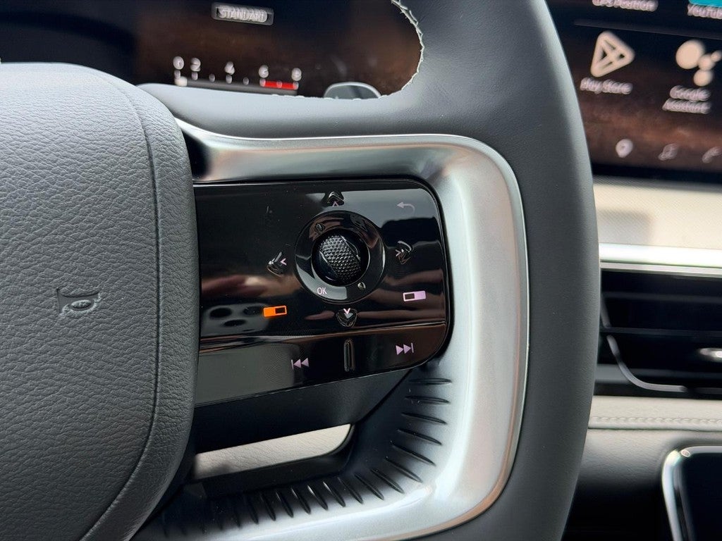 2027 INFINITI QX80 LUXE AWD