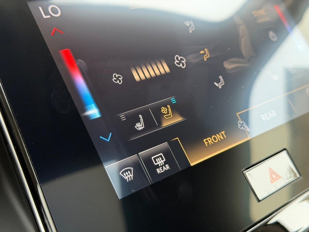 2027 INFINITI QX80 LUXE AWD