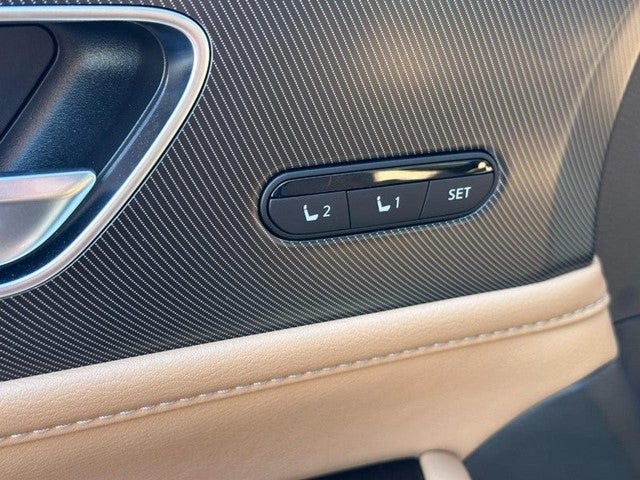 2025 INFINITI QX80 LUXE AWD