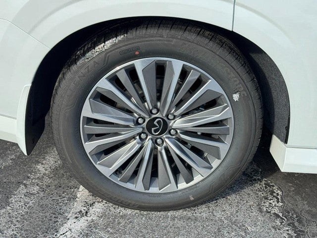 2026 INFINITI QX80 LUXE AWD