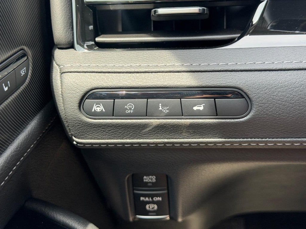 2027 INFINITI QX80 LUXE AWD