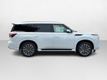 2027 INFINITI QX80 LUXE AWD