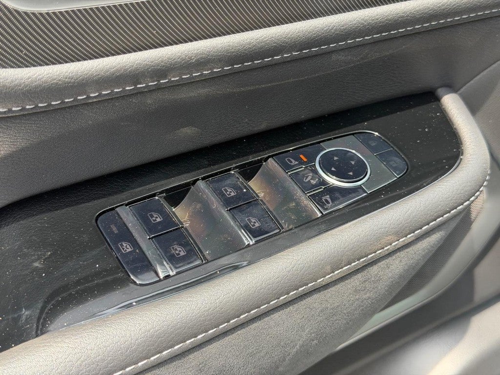 2027 INFINITI QX80 LUXE AWD