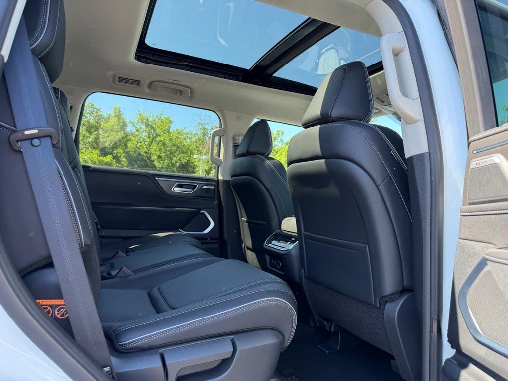 2026 INFINITI QX80 LUXE AWD