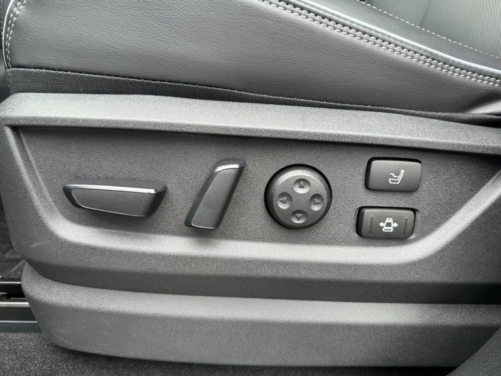 2025 INFINITI QX80 SENSORY AWD